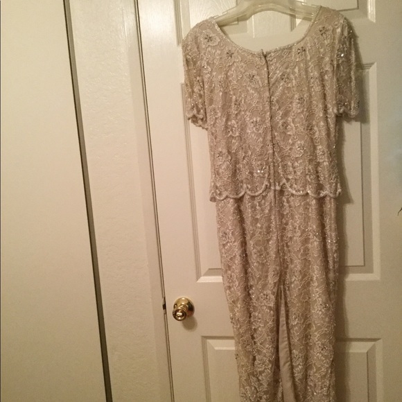 Beaded Dress - Picture 3 of 7